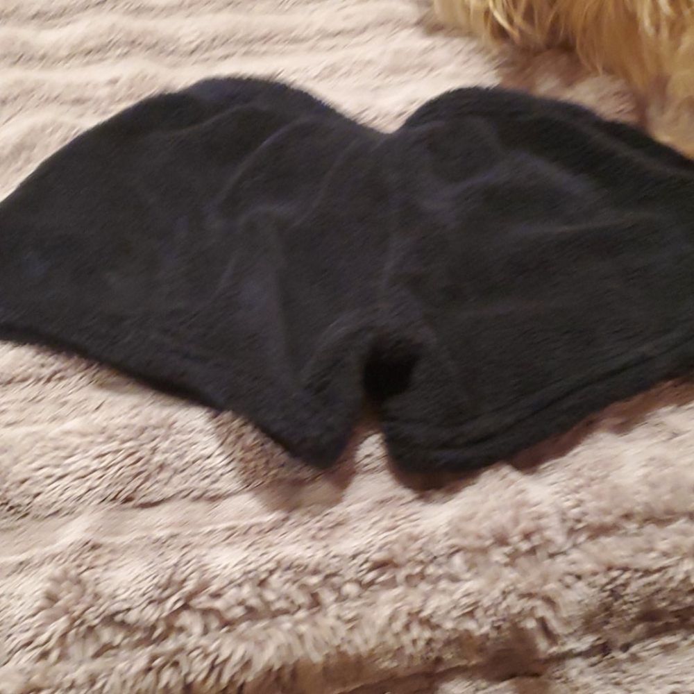 Shorts - Picture 3 of 3